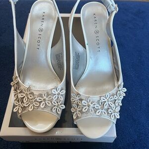 Karen Scott size 7 dress shoes